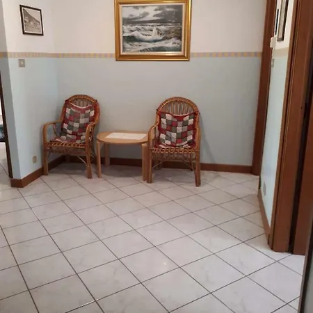 Διαμέρισμα Vicino Al Mare Αλάσιο